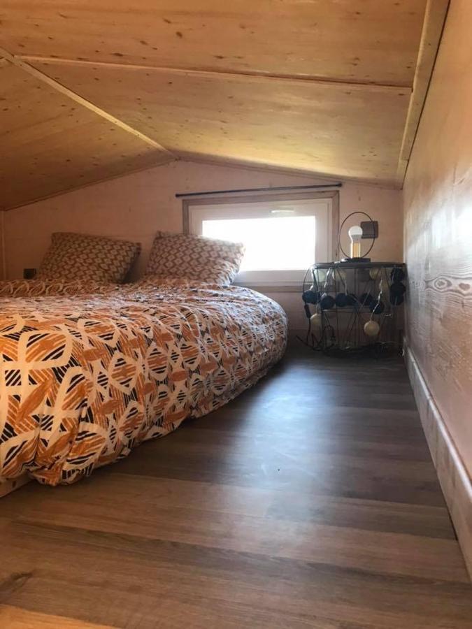 Les nuits insolites de la mothe - hébergement en bulle - tiny house avec spa privatif ou croisière fluviale Outremecourt Exterior foto