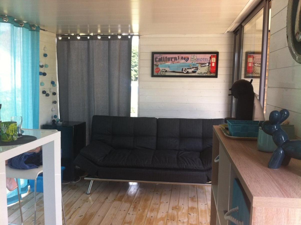 Les nuits insolites de la mothe - hébergement en bulle - tiny house avec spa privatif ou croisière fluviale Outremecourt Exterior foto