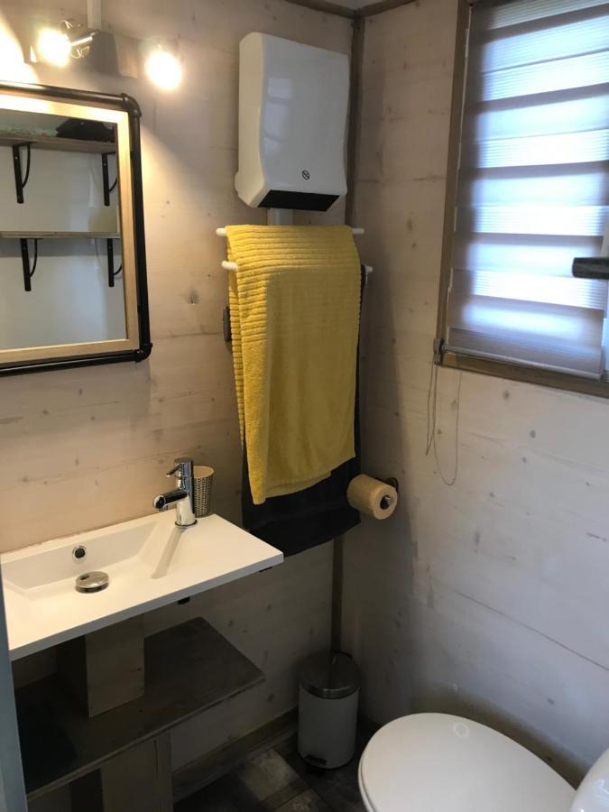 Les nuits insolites de la mothe - hébergement en bulle - tiny house avec spa privatif ou croisière fluviale Outremecourt Exterior foto
